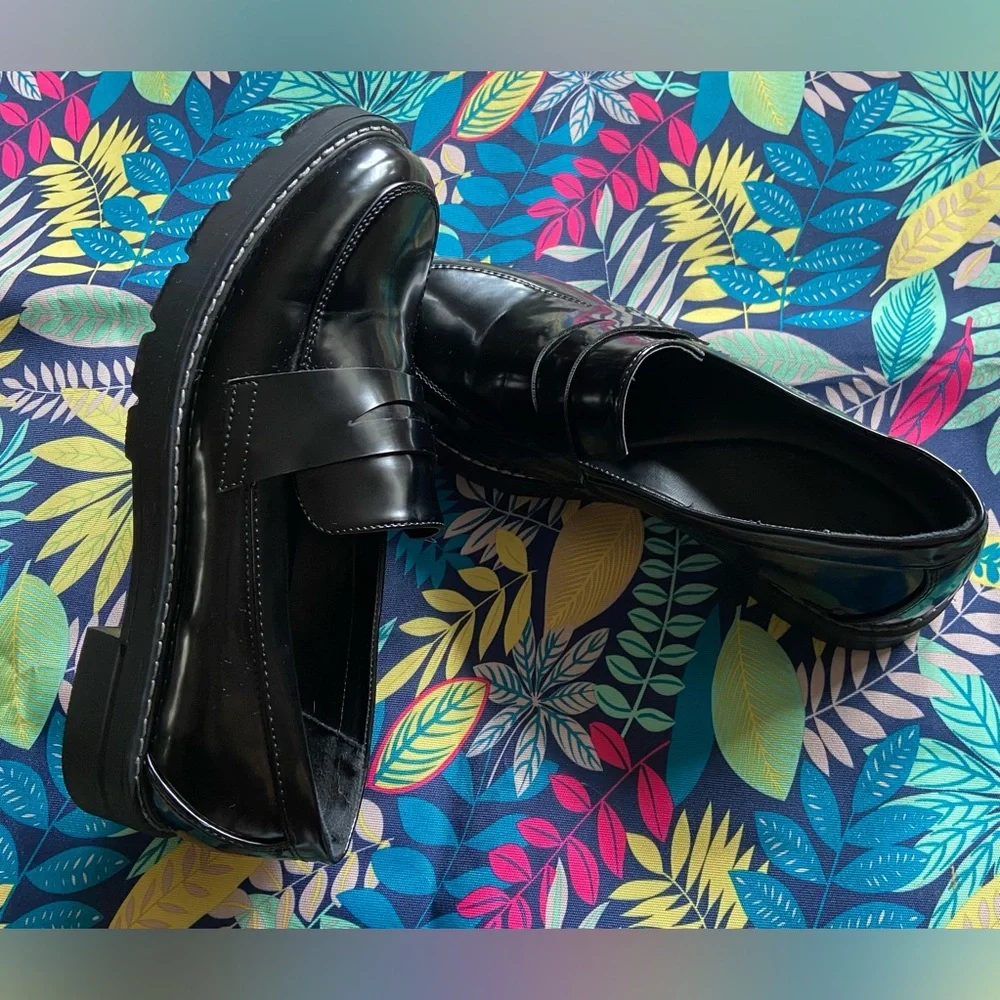 NWOT JF Women Sz-8 Faux Patient Leather Penny Loafers,Chunky 3/4” Platform Shoe👞 - Picture 6 of 16
